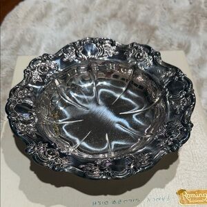 Old Master Embossed Towle Silverplate decorative bowl